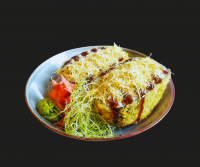 Sushi burger z sałatką z krewetek i kataifi